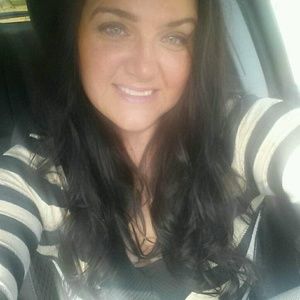 Meet your Posher, Lorraine